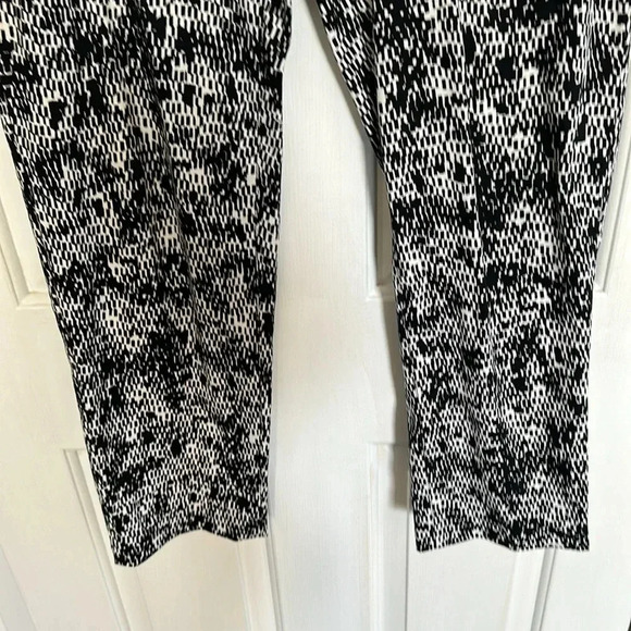 TanJay Size 12 Patterned Black and White Pant - Picture 2 of 4
